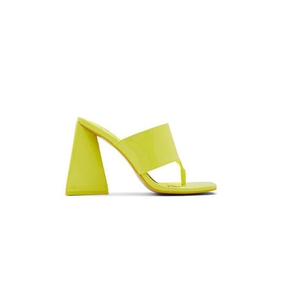 CALL It Spring "Sorayaa" Thong Sandals BNWT Heels Women New Yellow - Picture 7 of 7